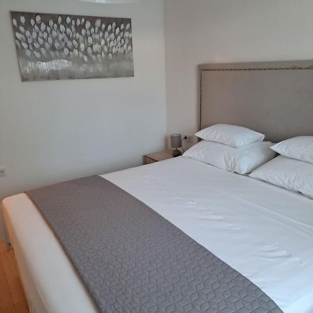 Apartments Marijana Rab Town Exterior foto